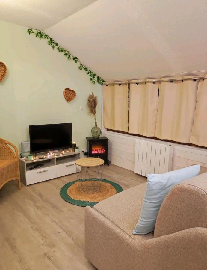 Le Cosy Liberty Apartment Ustou Bagian luar foto